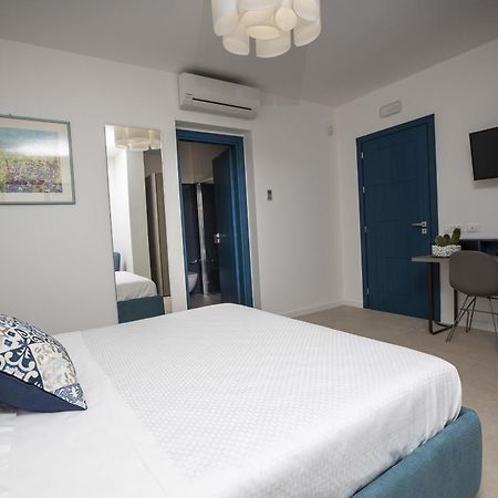 Kafara Resort- Villas And Pool By Lisca Bianca Rental Santa Flavia Room photo