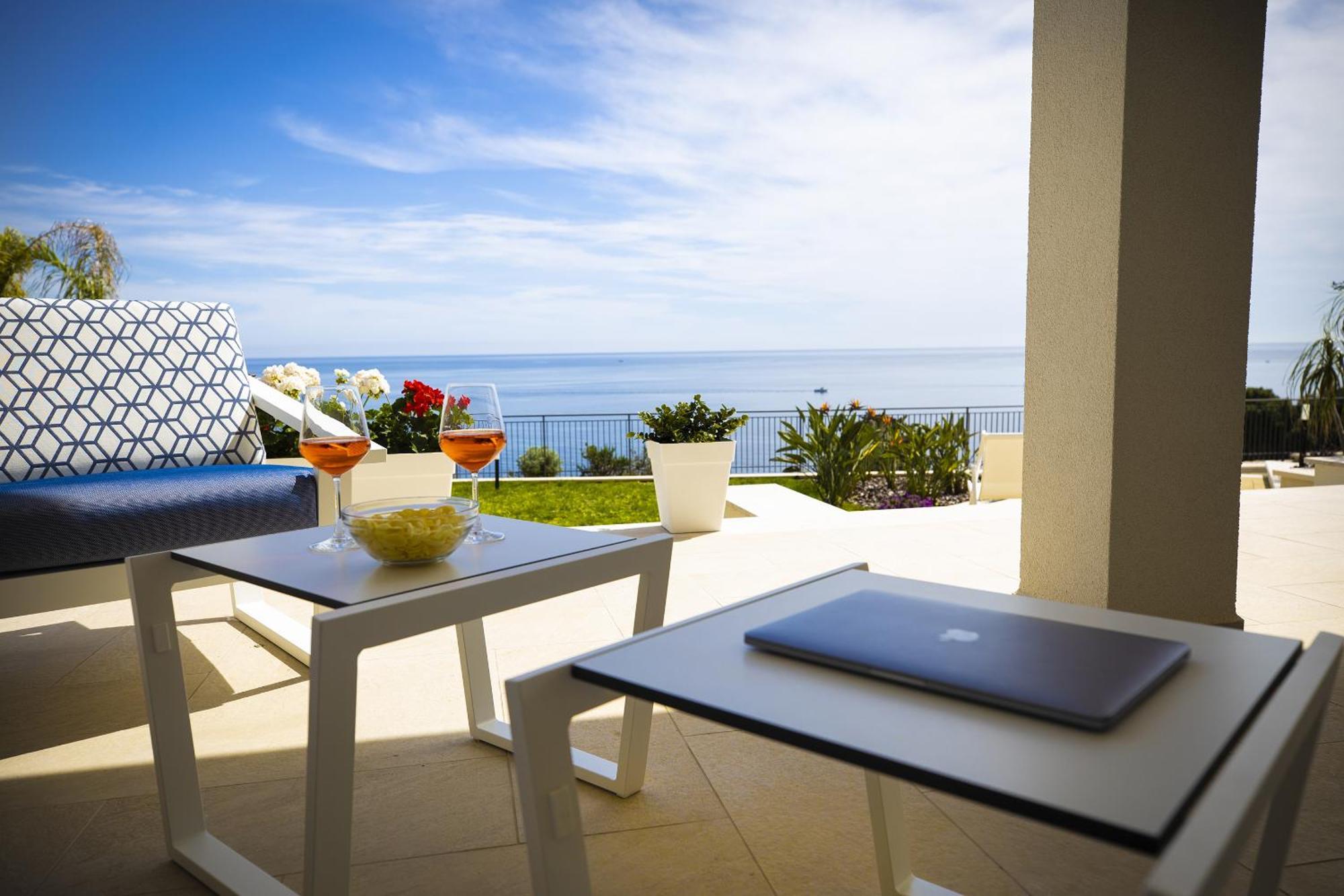 Kafara Resort- Villas And Pool By Lisca Bianca Rental Santa Flavia Room photo